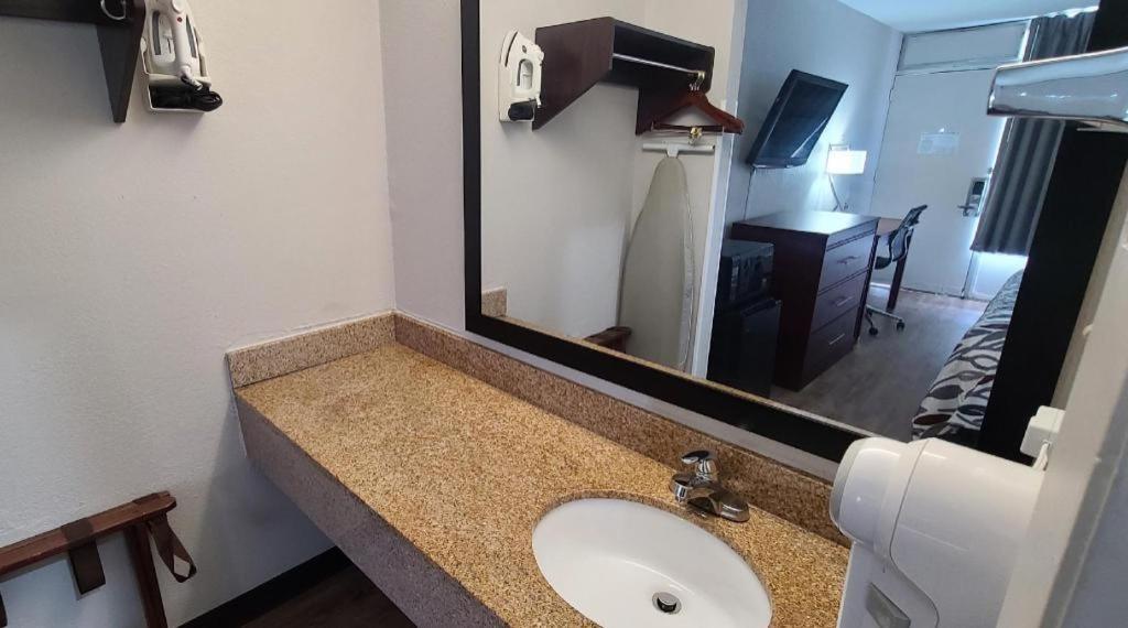 Red Roof Inn Florence, Sc מראה חיצוני תמונה